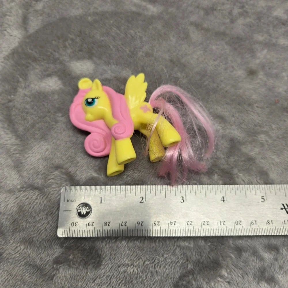 My Little Pony Fluttershy Pegasus Figure‎ Yellow Pink 2 Inch Collectible Toy